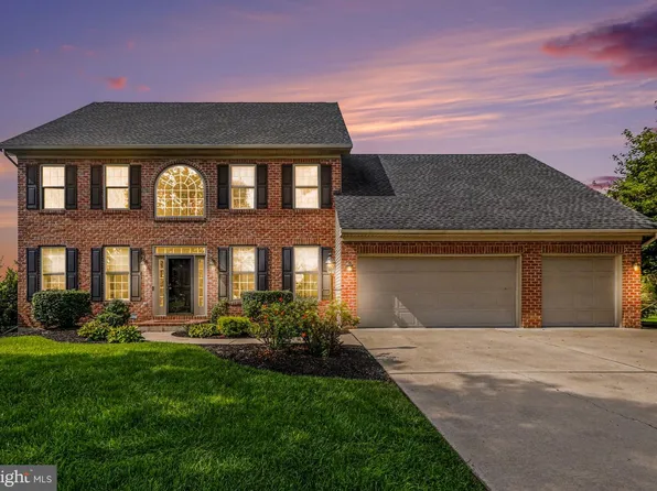 4 Mayfield Ct, Carlisle, PA 17013