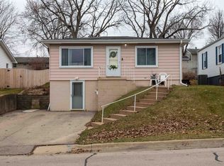 2868 Indiana Ave, Dubuque, IA 52001