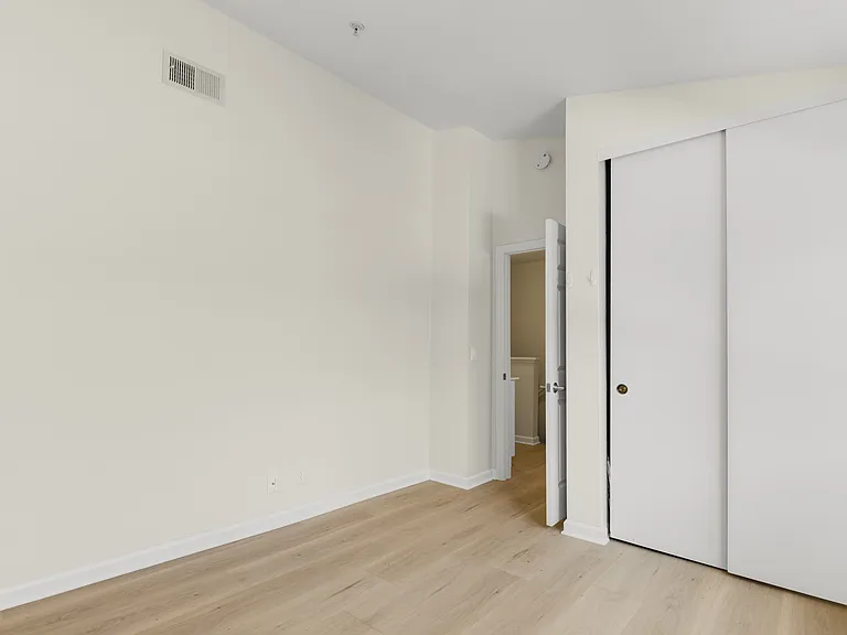 1680 N Coast Hwy N #21 — Photo 4