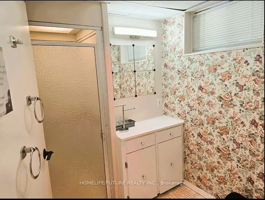 4 bed, $4,200 — Photo 4