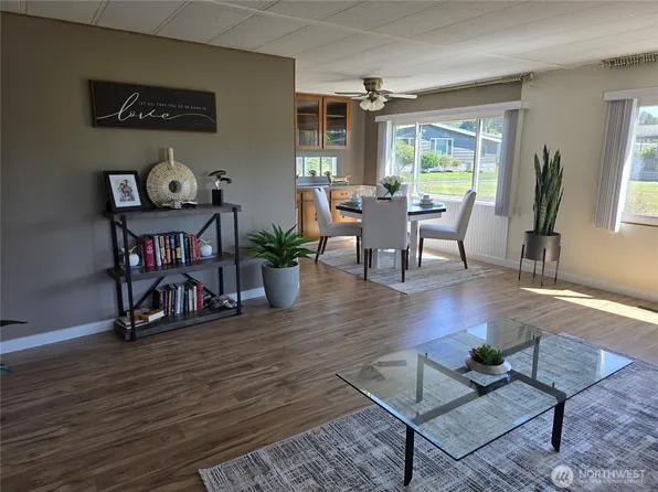 1402 22nd Street NE #243, Auburn, WA 98002