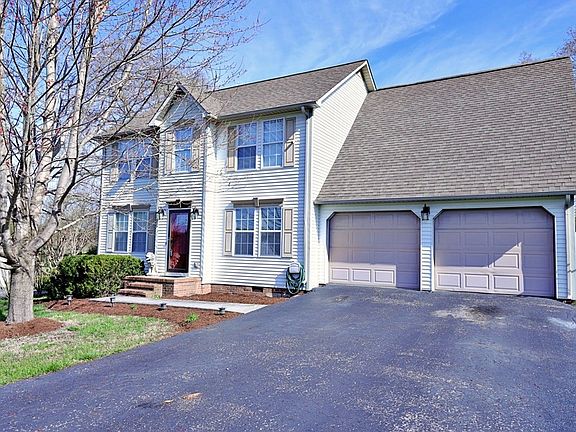 3rd image of 1180 Belmont Dr