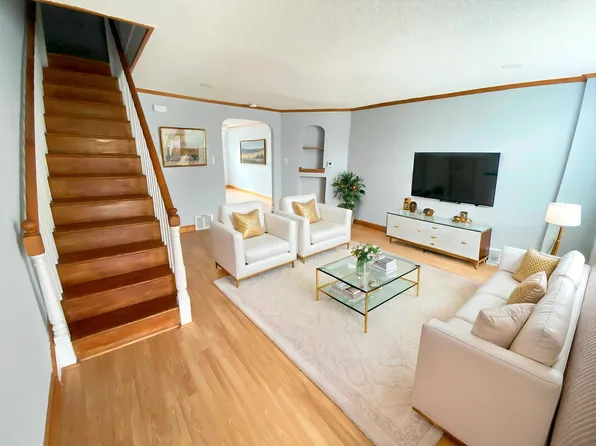 6330 Leonard St, Philadelphia, PA 19149