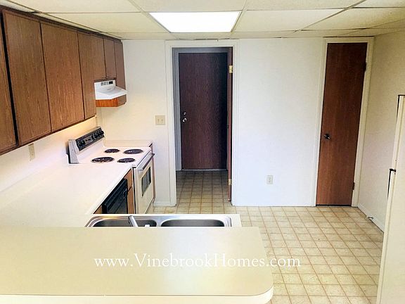 4th image of 6328 Nightwind Ct