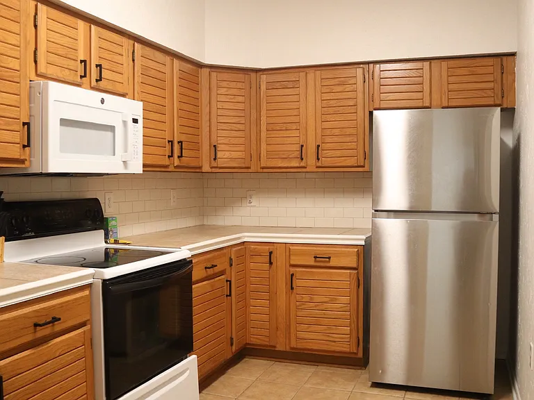 305 Halcott Dr #131 — Photo 2