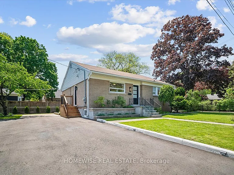 2182 Courtland Dr — Photo 50