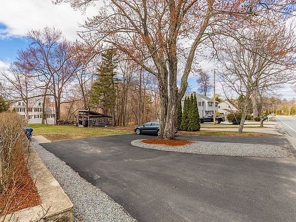 5th image of 363 Concord Rd