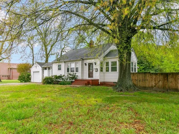 345 Fox Hill Rd, Hampton, VA 23669