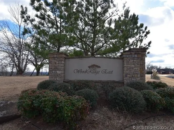 22057 Countryside Dr, Claremore, OK 74019