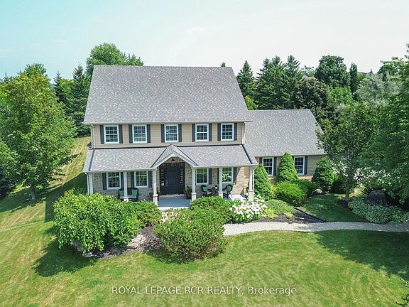 3rd image of 10 Island Lake Rd