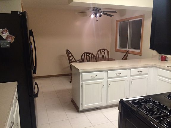 5th image of 1281 W Sturbridge Dr