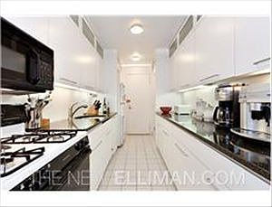 3rd image of 400 E 56th St APT 29J