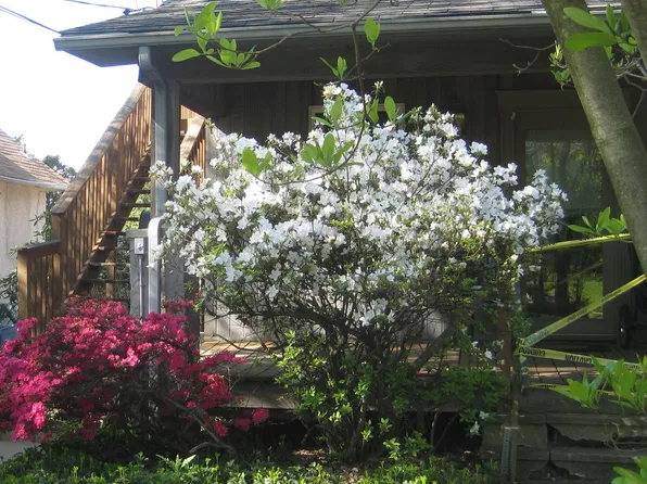 300 Inman Ter #2, Willow Grove, PA 19090
