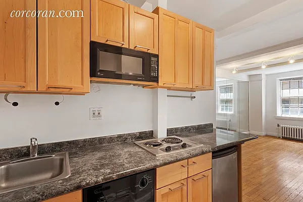 Rented by Corcoran | media 15