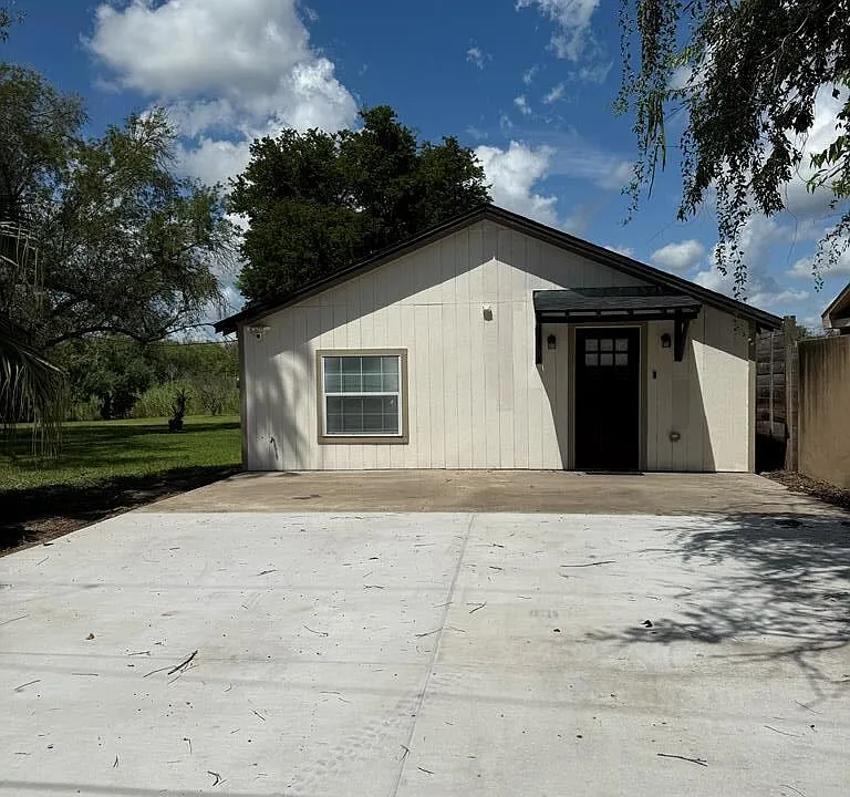 560 W Tandy Rd #A