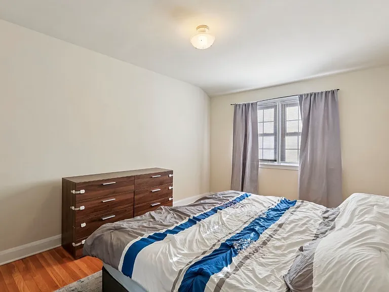 1770 Weston Ave — Photo 5