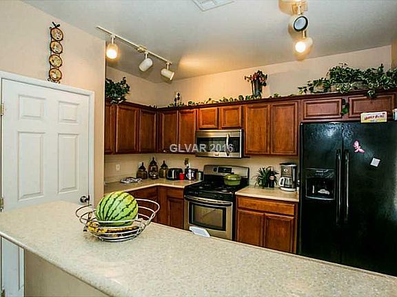 3rd image of 6320 Beige Bluff St Unit 102