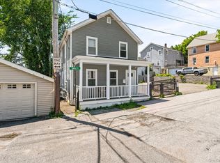23 Tobins Ln, Highland Falls, NY 10928
