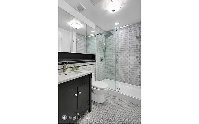 Sold by Douglas Elliman | media 6