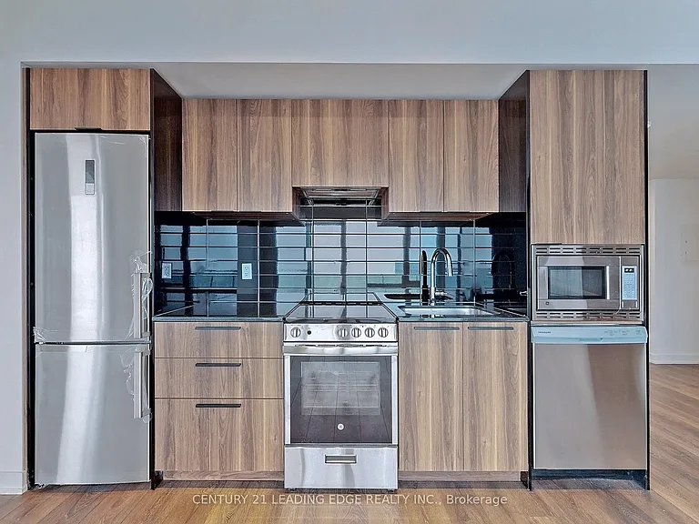 501 Yonge St #5102 — Photo 9