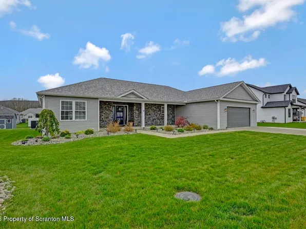 114 Osprey Ln, Archbald, PA 18403