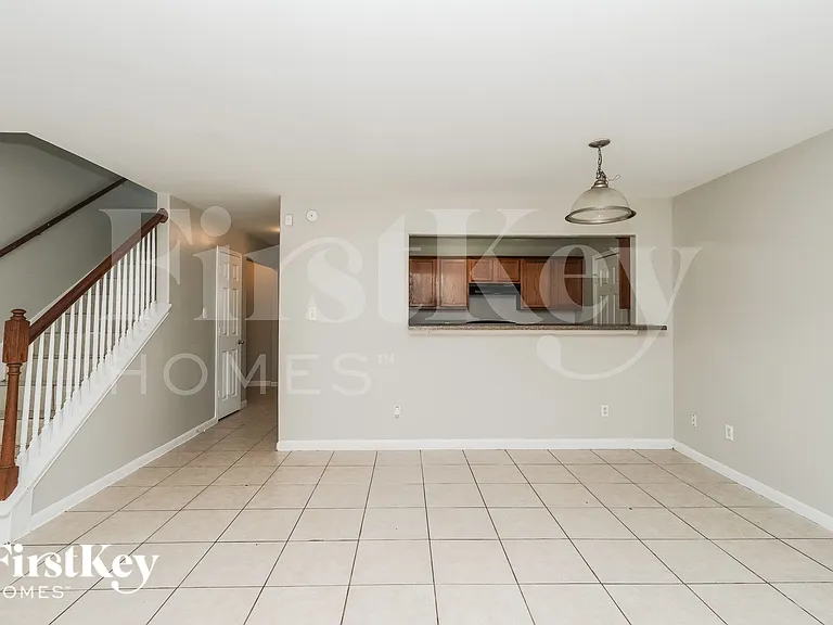 2920 La Estancia Ln — Photo 5