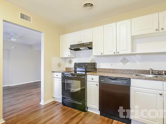 5th image of 4417 W Knox St