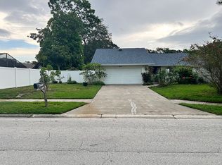 8791 Oakdale Rd, Seminole, FL 33777