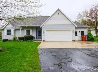 7367 Eleven Mile Rd NE, Rockford, MI 49341