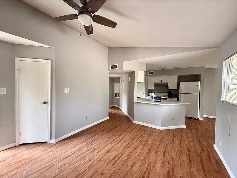 7200 T C Jester Blvd #3902 — Photo 5