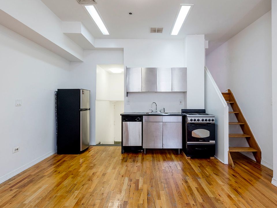 1st image of 215 W 84th St APT 104