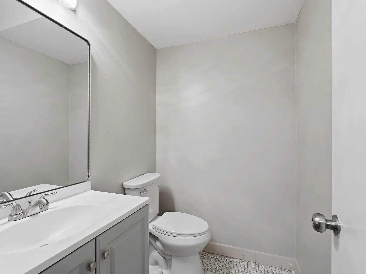 2 bed, 2.5 bath, 1817 sqft, $3,900 — Photo 4