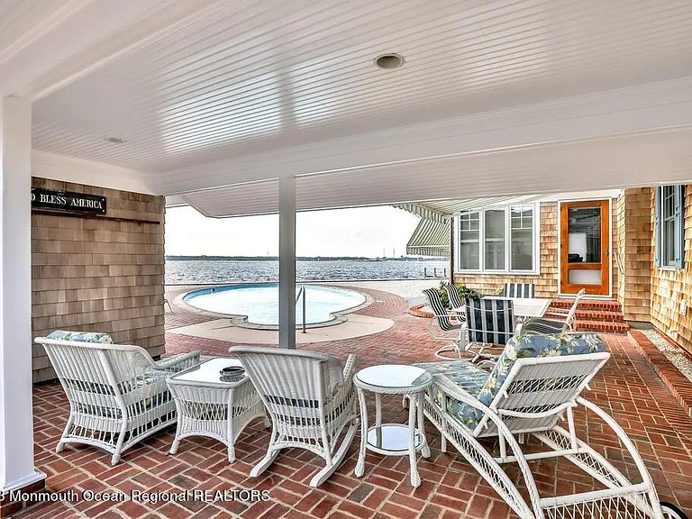 127 Curtis Point Dr — Photo 27