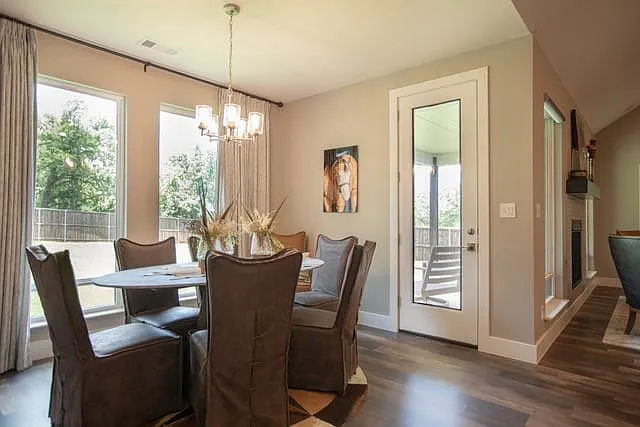 176 Lakeview Cir — Photo 9