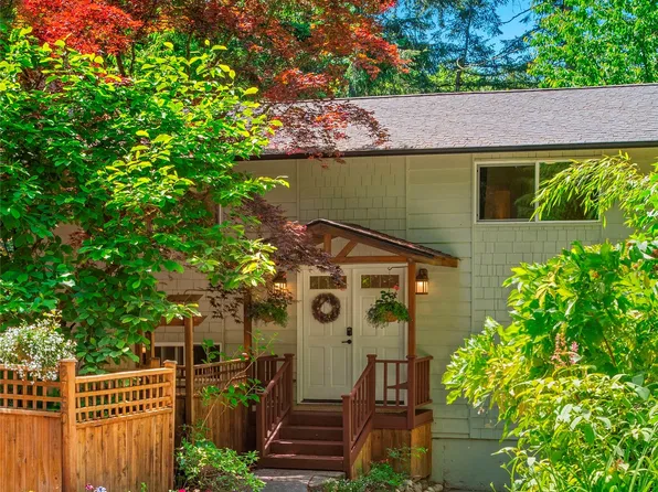 8760 SW 190th Street, Vashon, WA 98070