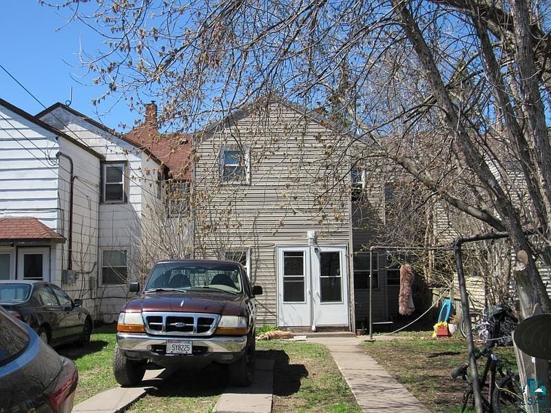 Building Photo 3