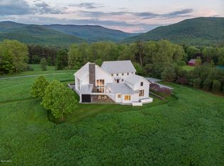 231 Sloan Rd, Williamstown, MA 01267