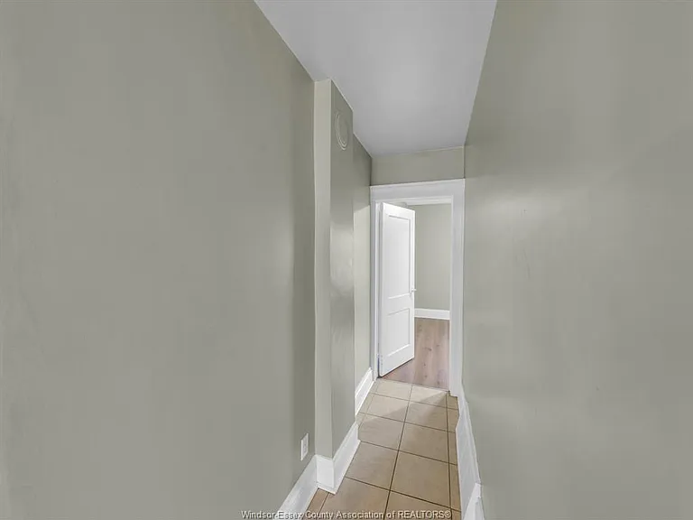 2470 Cadillac St #UPPER — Photo 11