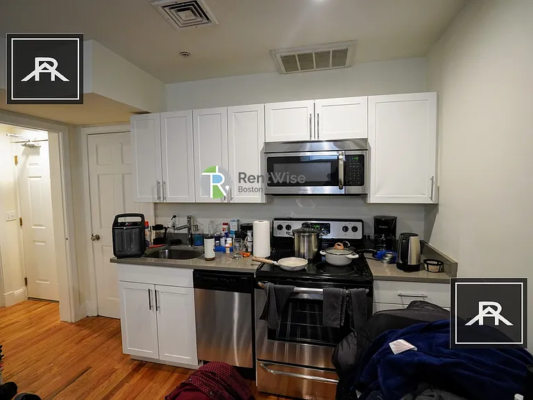 12 Brainerd Rd #17 — Photo 2