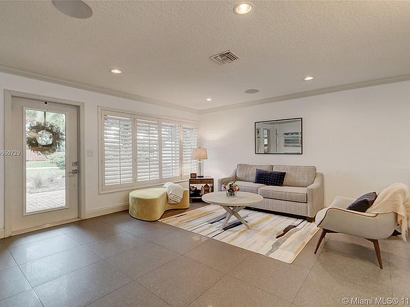4th image of 1441 NE 41st St