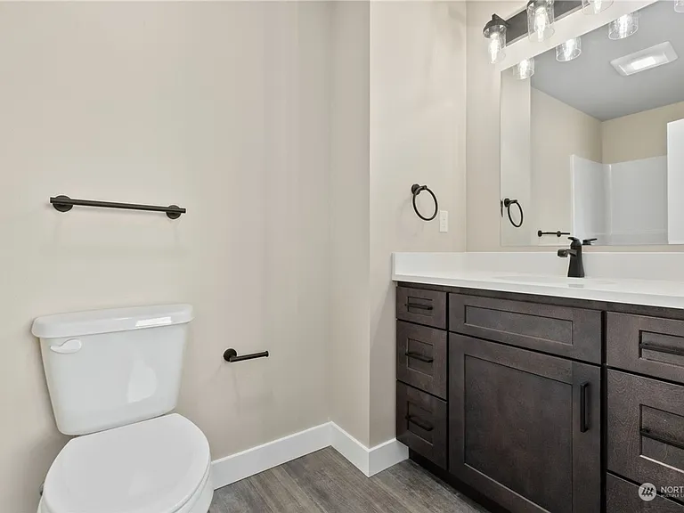 2217 Dejong Dr — Photo 7