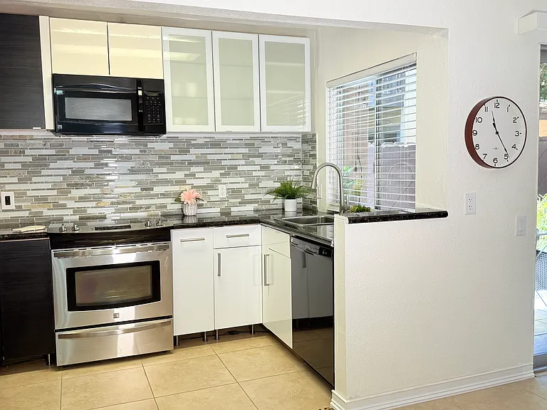 7980 Mission Center Ct #E — Photo 1