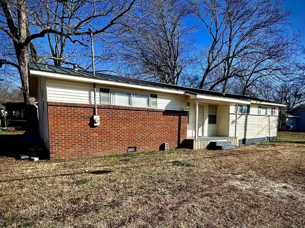 1585 Lynwood Ave, Russellville, AL 35654