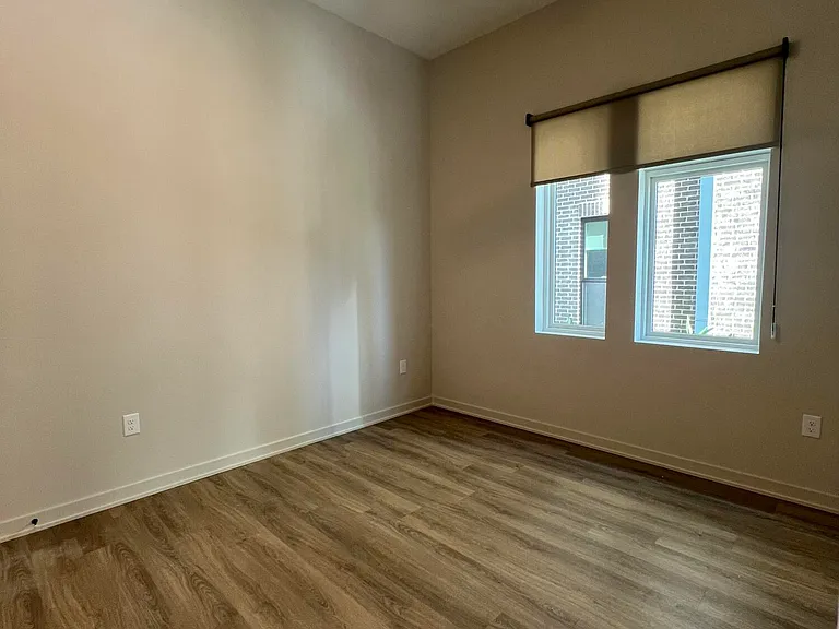 1108 Castle St #112 — Photo 4