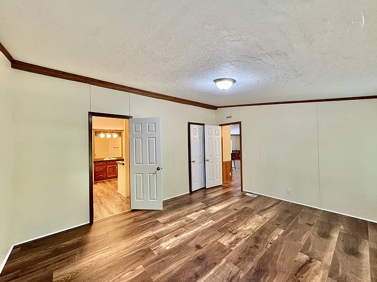 229 Bateman Ln — Photo 10