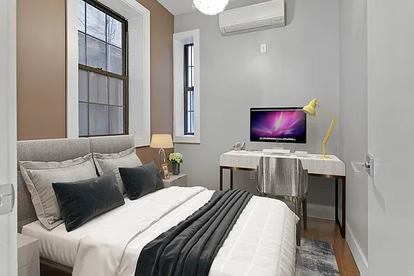 Rented by Safdie Realty Group | media 9