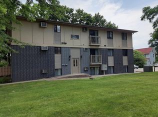 618 E Burlington St APT 5, Iowa City, IA 52240