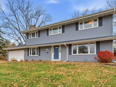 11121 Carver Ct, Burnsville, MN, 55337