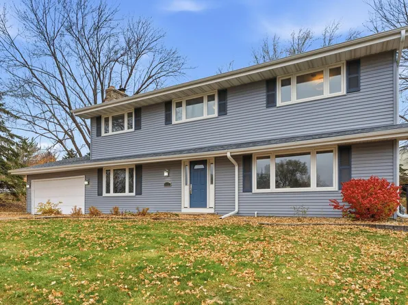 11121 Carver Ct, Burnsville, MN 55337