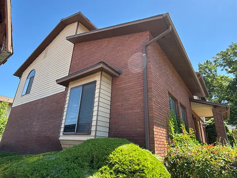 1113 Country Hills Dr #D1 — Photo 20